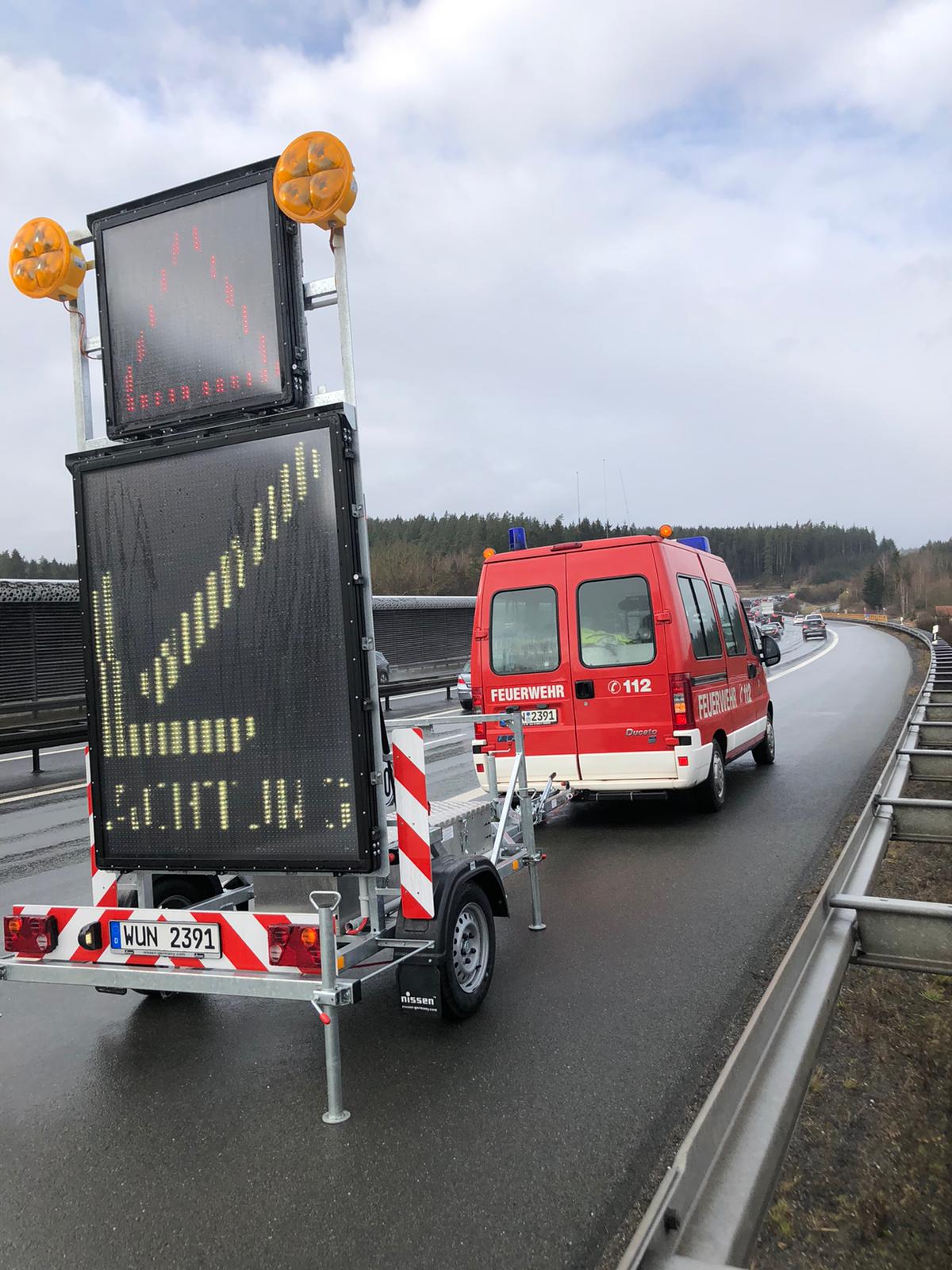 36.) B2 – PKW auf BAB