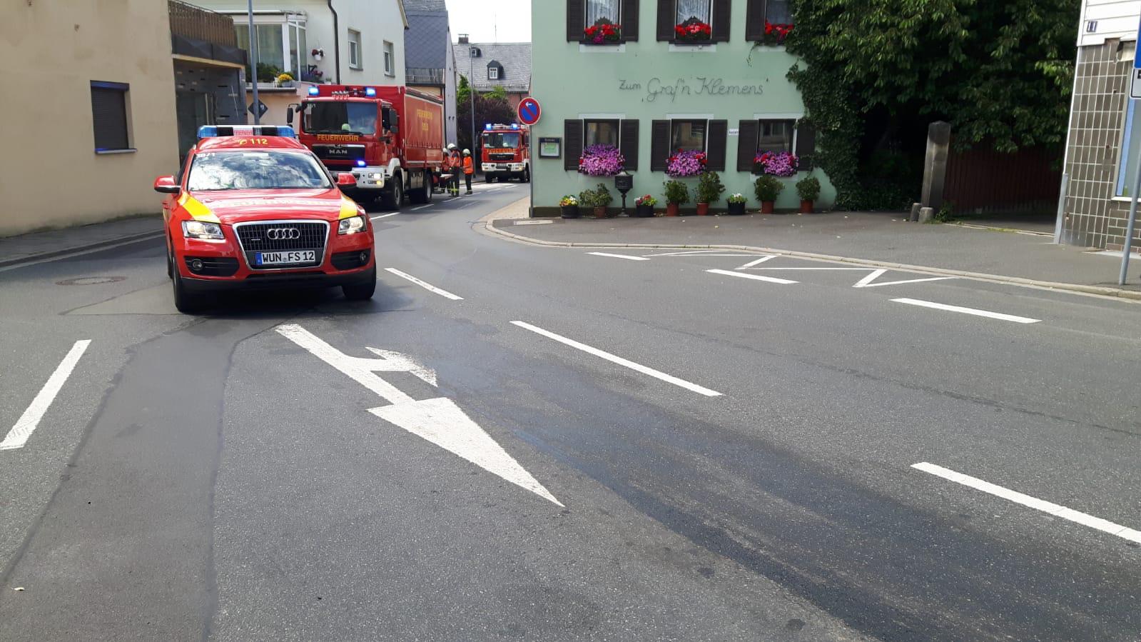 114.) THL – Straße reinigen