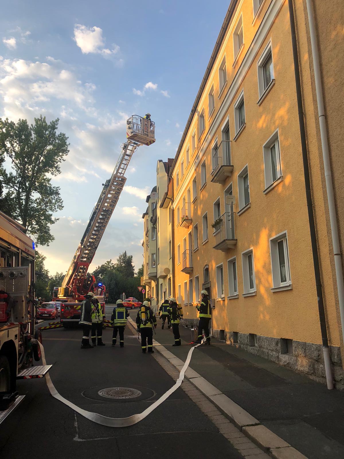 127.) B3 – Rauchentwicklung im Gebäude (Person in Gefahr)