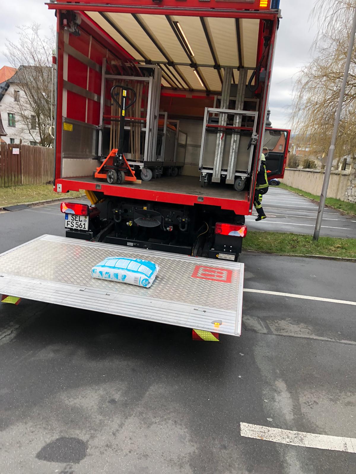 56.) THL – Straße reinigen