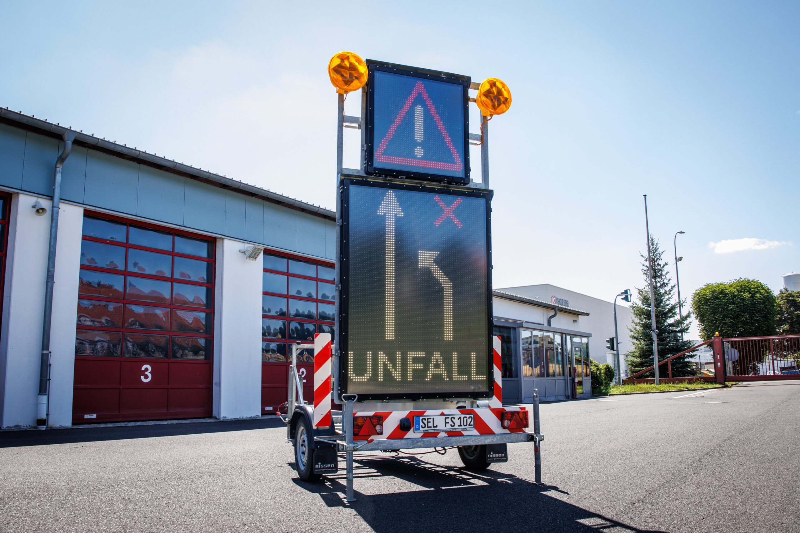 210.) B2- Brand PKW auf BAB